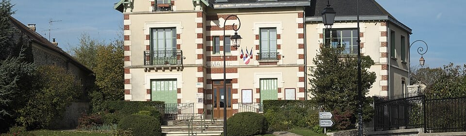 Photo de la mairie d'Arnouville-Lès-Mantes 78790 - ATZ Diagnostic Immobilier