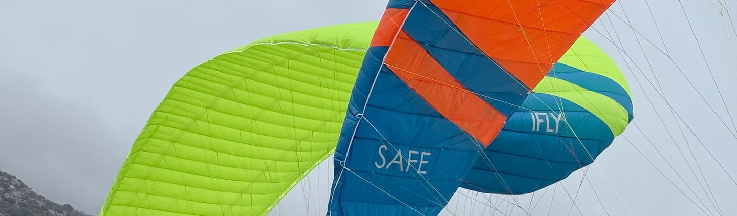 SAFE and Glide groundhandling front of mountain