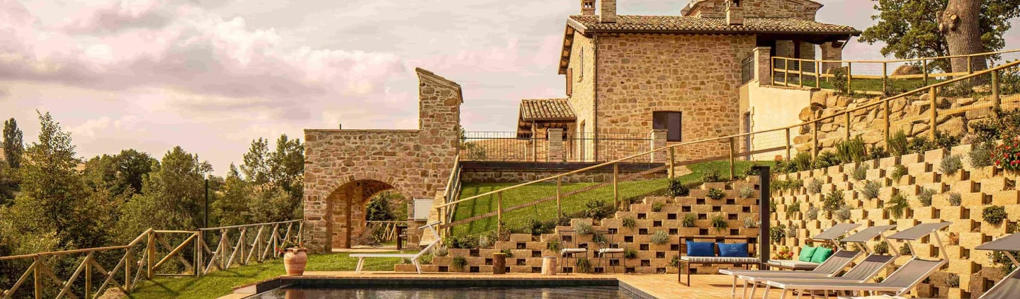 Ville Carborello holiday villas in Italy, private pool Francesco Margaretini Travel Weddings & Event