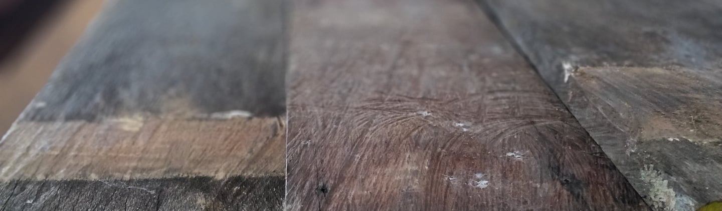 Papan bekas rustic