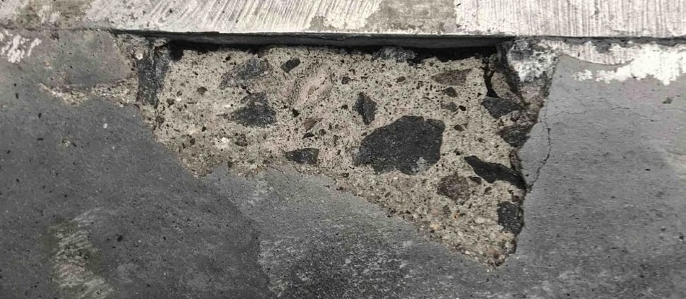 Réparation urgente sol industriel