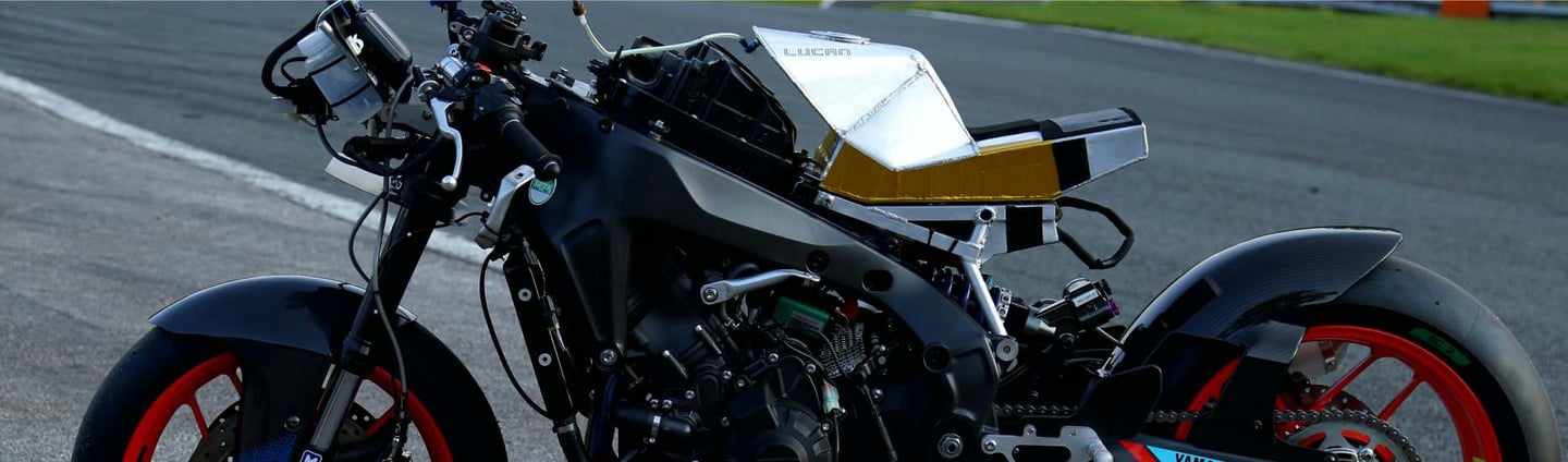 Yamaha R9 without bodywork