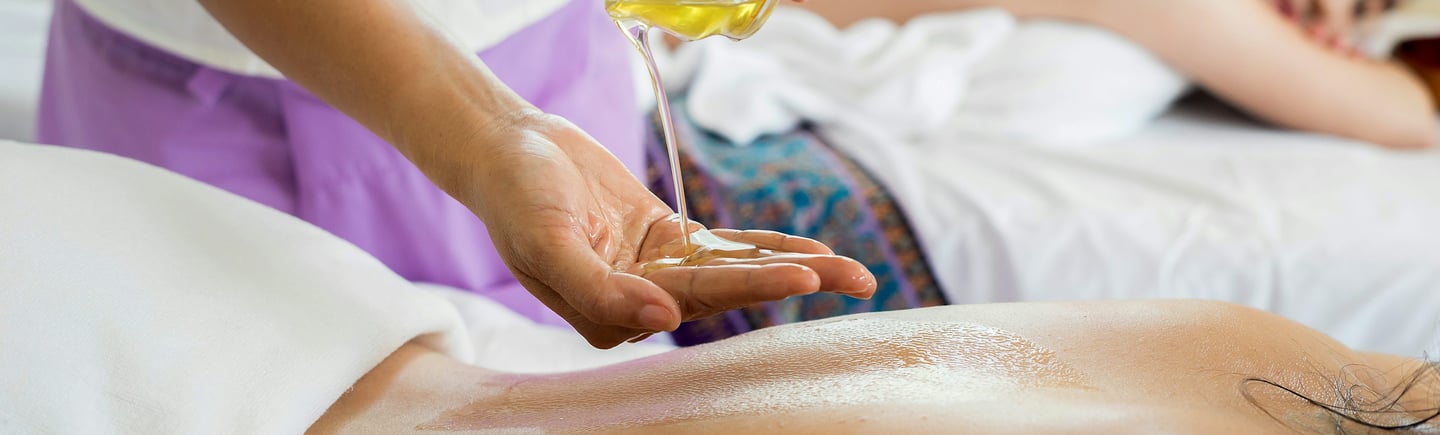 Back Massage in Perumbakkam – Relax, Renew & Rejuvenate