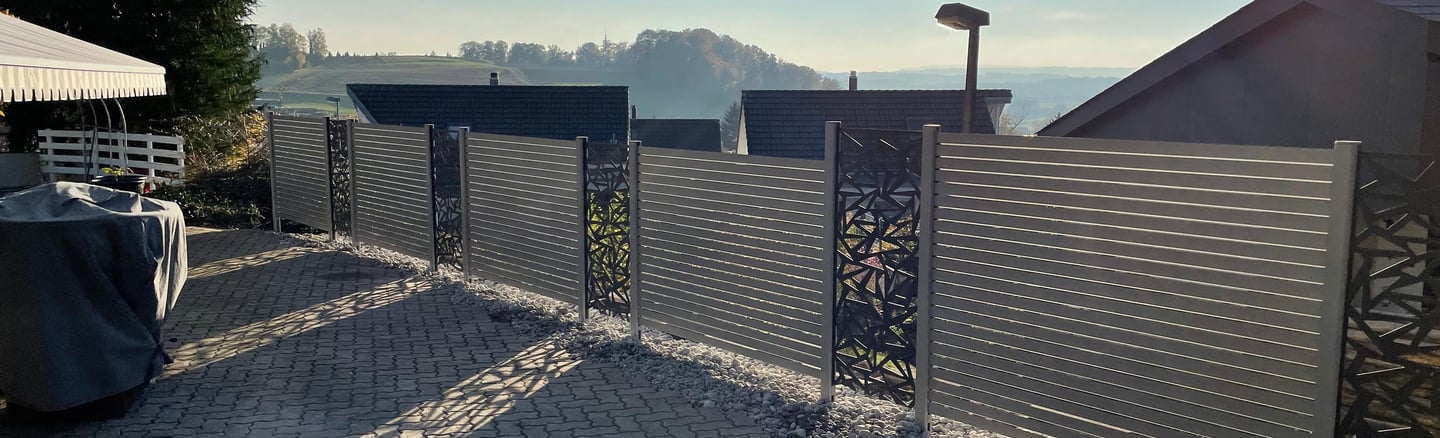 Individuelle Sichtschutz- und Trennwände für den Garten – J. Landolt Gartenbau GmbH, Bülach