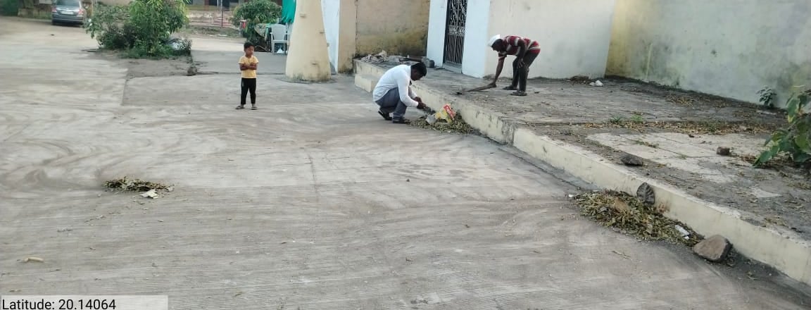 धार्मिक स्थळांचे स्वच्छता व साफ सफाई करण्यात आली