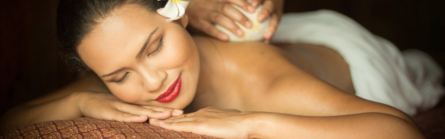 Best Aromatherapy Massage in Korattur:Golden Dreams Spa