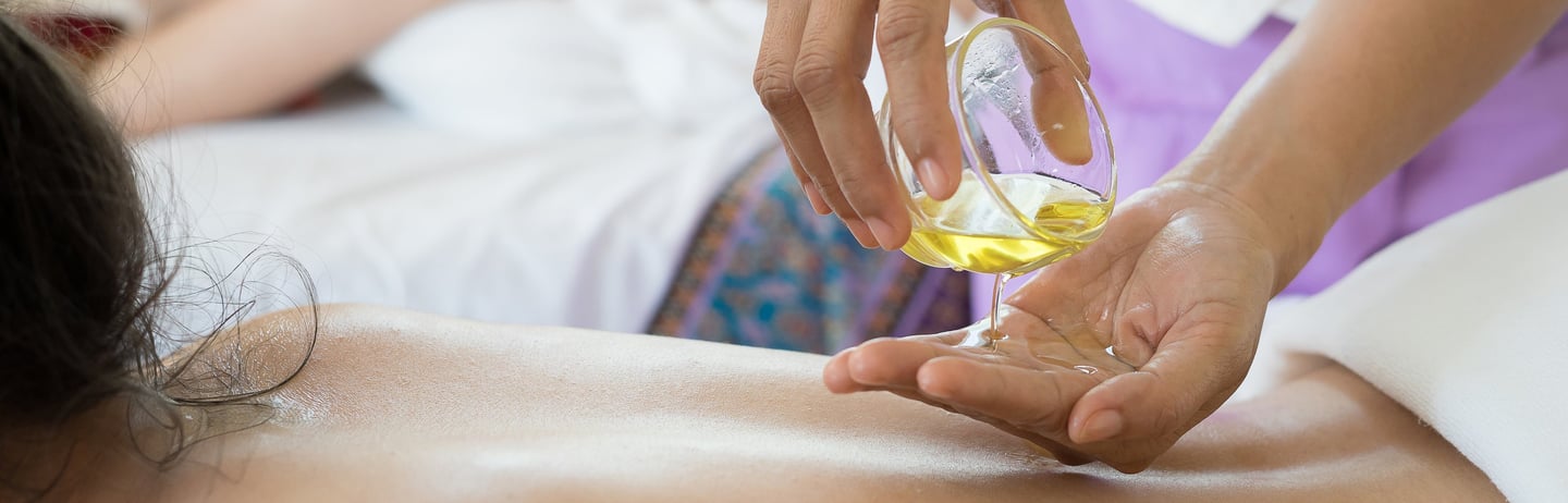 Massage in Perumbakkam oil therapy