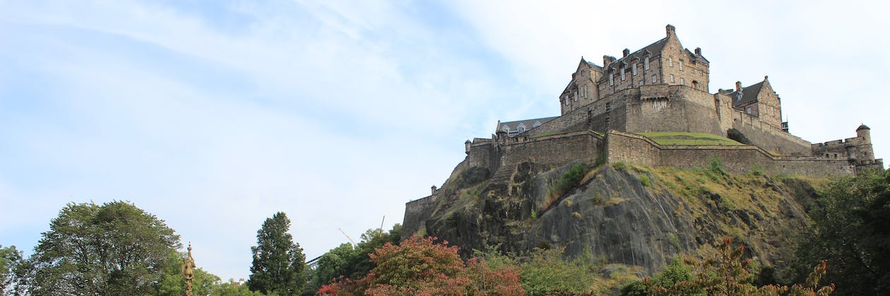 view of the edinburgh castle