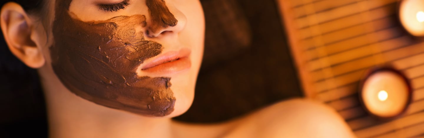 Best de-tan treatment in Perumbakkam at Peace and Pamper Spa for glowing skin