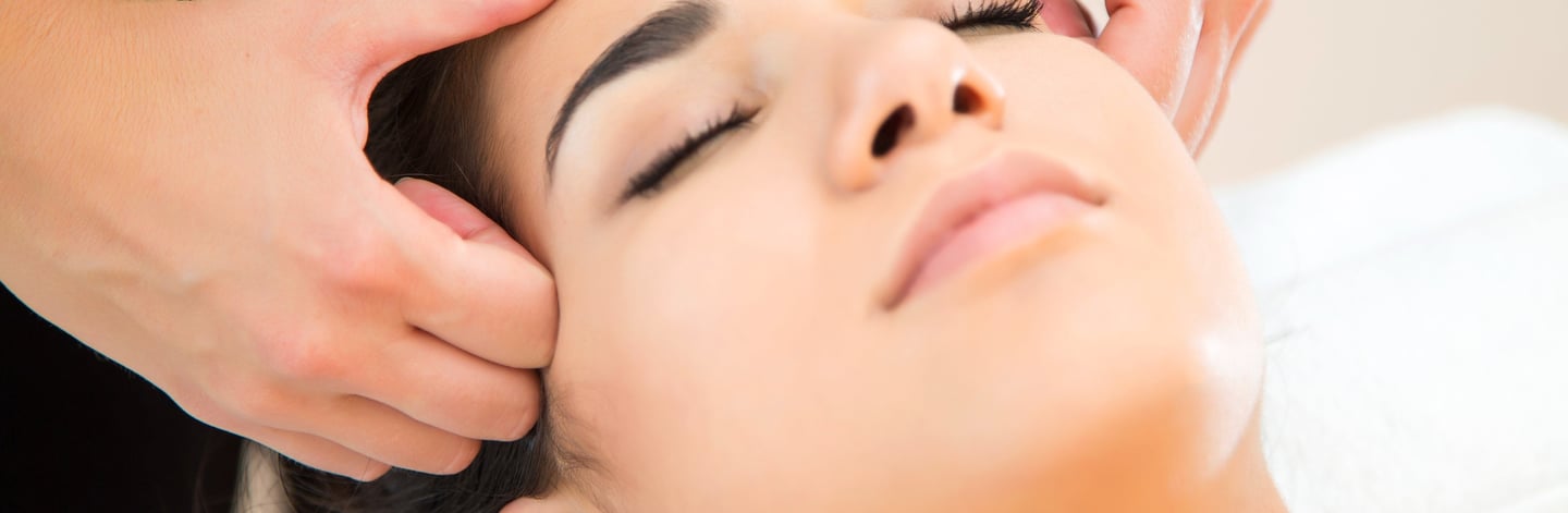 Macro Spa Medavakkam, for stress relief and body relaxation through natural healing spa treatment