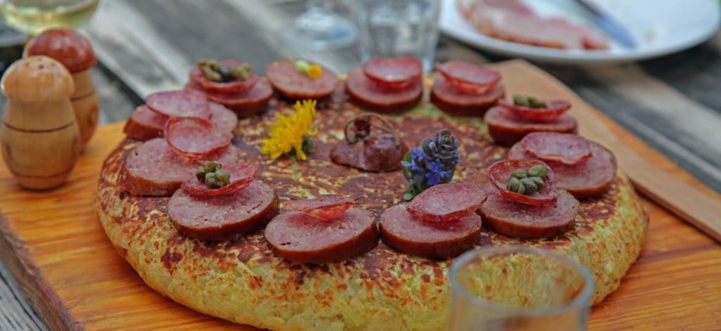 Roesti croustillant : une spécialité à ne pas manquer à La Petite Échelle.