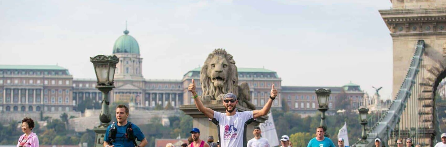 Maraton w Budapeszcie i Zamek Królewski w tle