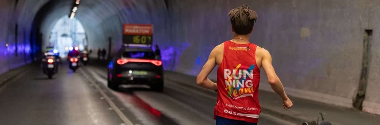 Maratończyk w tunelu w Budapeszcie