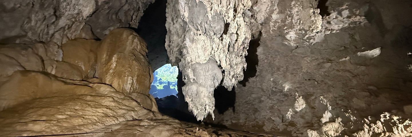Massive stalagtites near Passchendaele and  great wall of Vietnam, son doong cave, vietnam