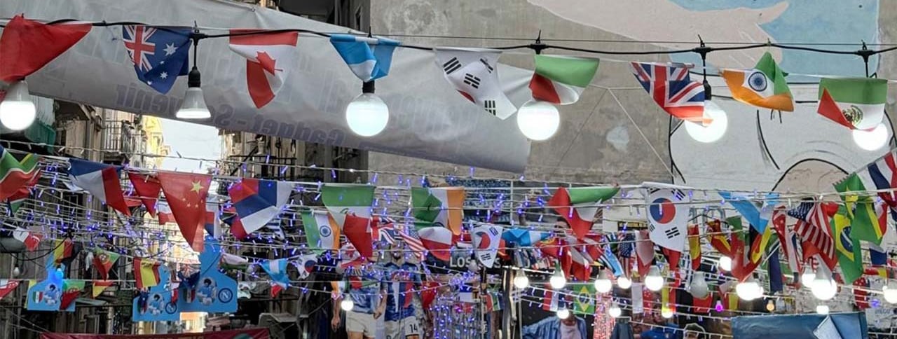 Napoli a Pasqua: panoramica sul Vesuvio con tradizioni e sapori tipici
