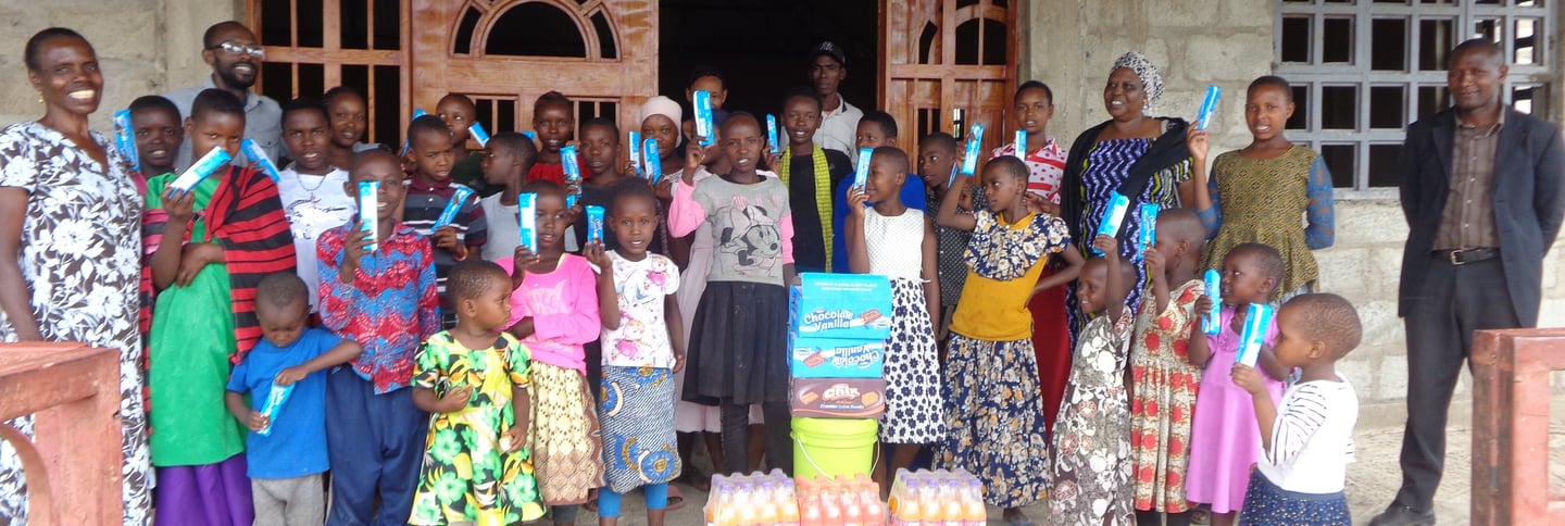 Children feel happy to receive food
