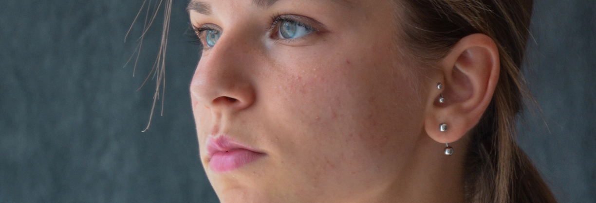 Piercing e Furo de Orelha Humanizado Paola Bertini