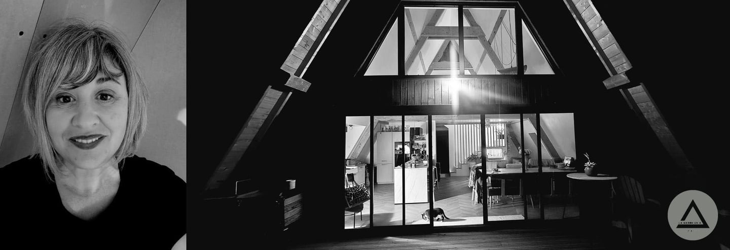 Portrait des fondateurs de Maison en A devant leur maison A-Frame en construction