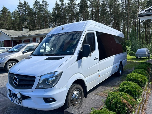 Sprintteri, pienoisbussi, tilausajot