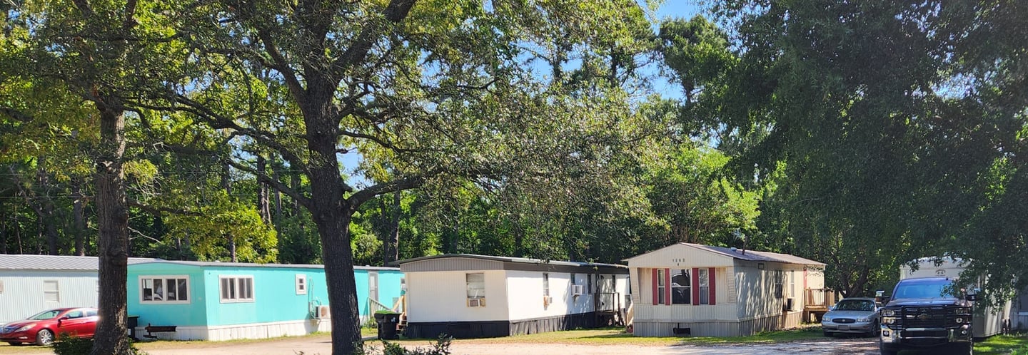 Photo of several of the mobile homes at the park.