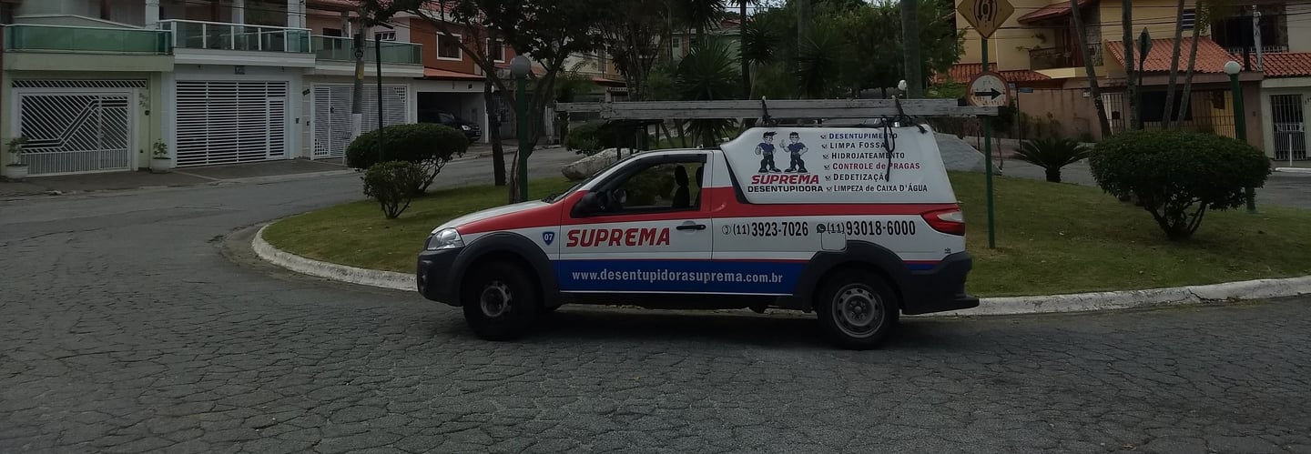carro da suprema desentupidora