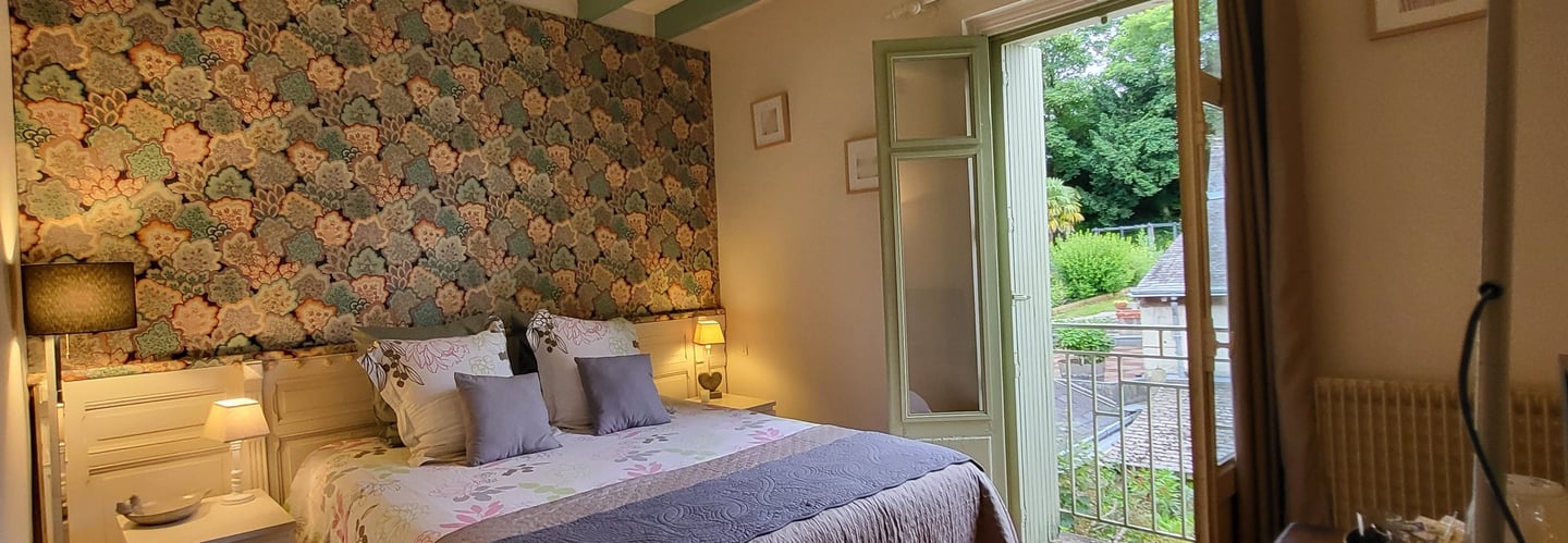 chambre d hotes a Chinon avec vue sur jardin, Bed and Breakfast Loire Valley, Chambres d'hotes 37 