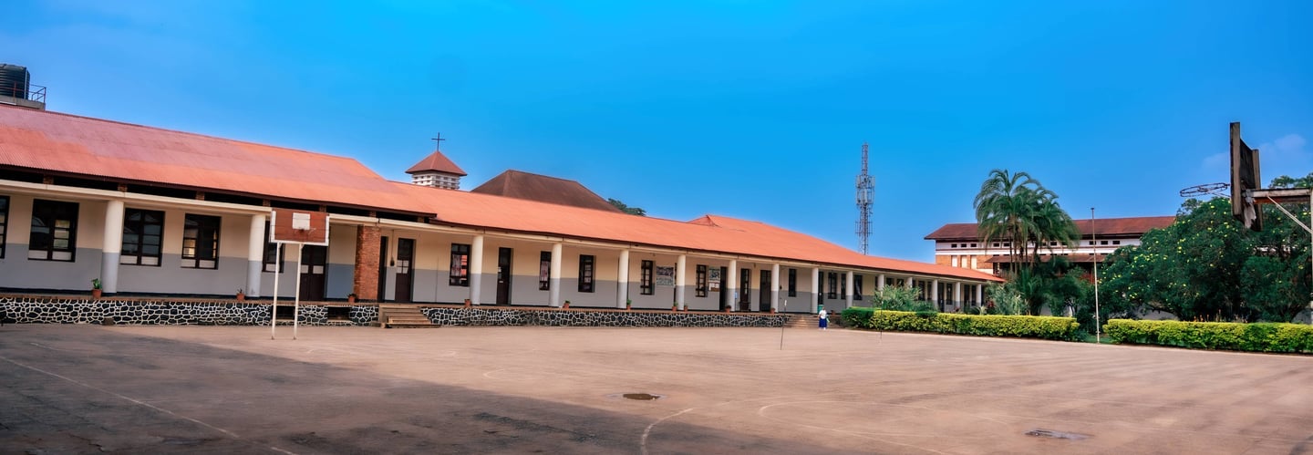 Cour intérieure du Lycée Wima, Bukavu, Janvier 2