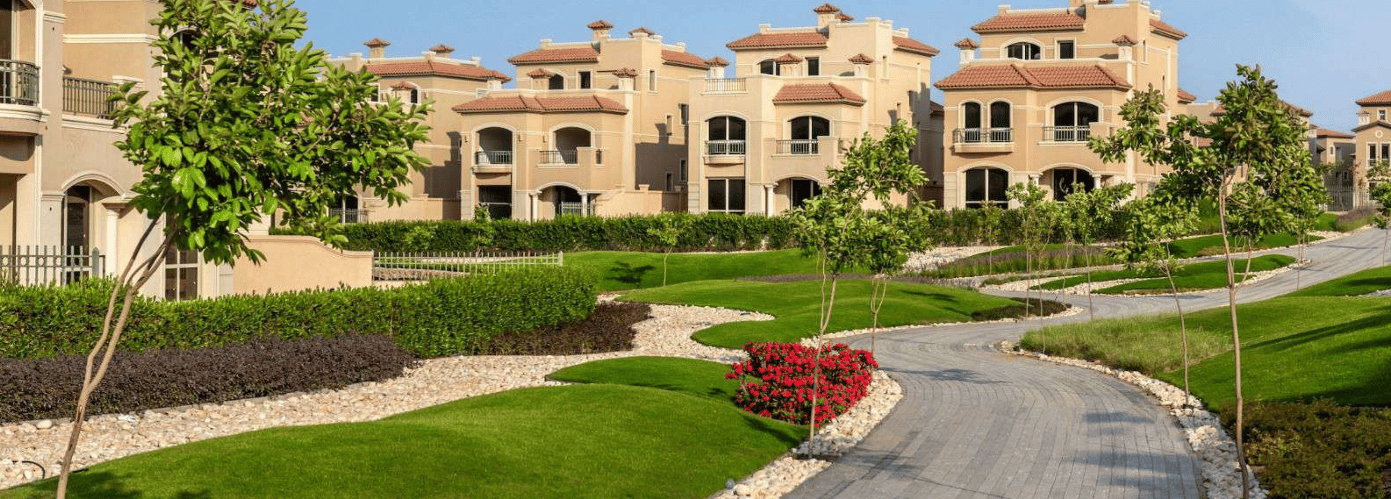 El Patio La Vista residential community with landscaped gardens and modern villas