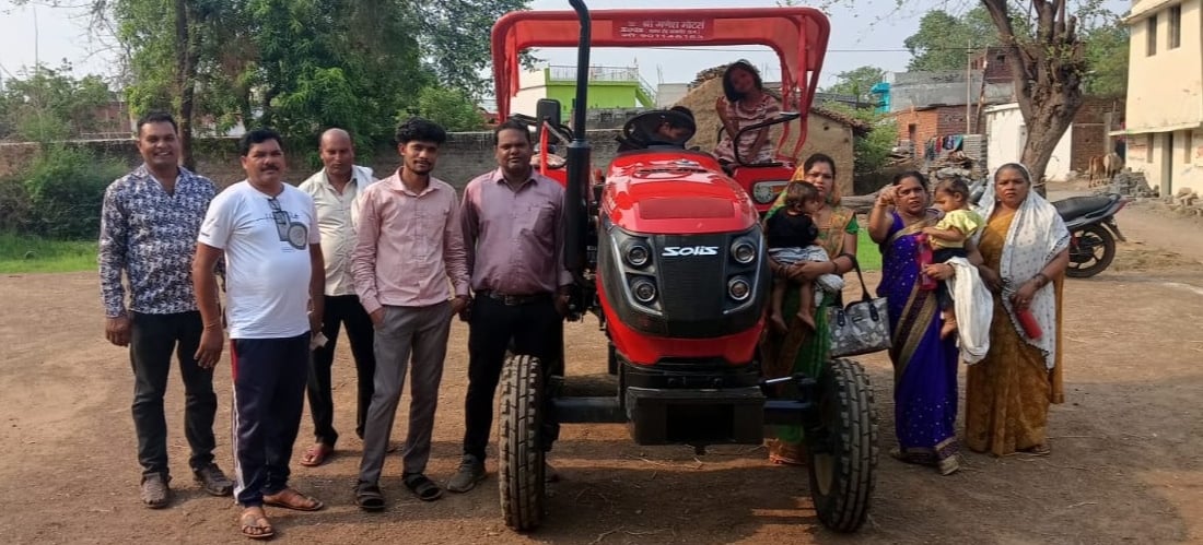 Photo with Tractor