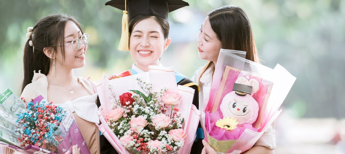 บริการช่างภาพรับปริญญาในจังหวัดน่าน