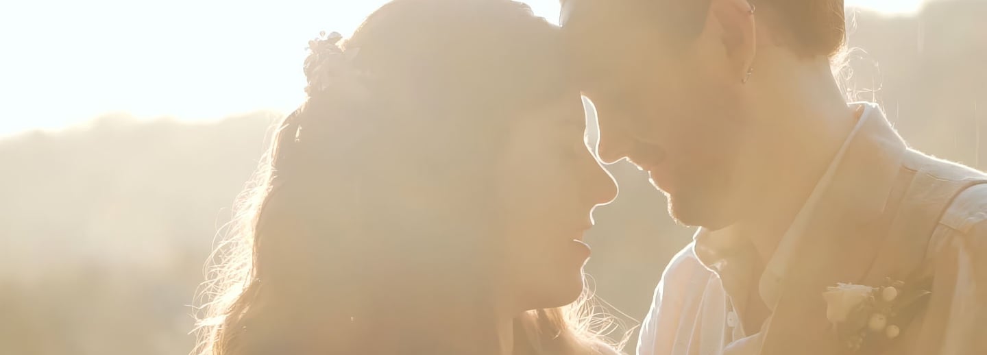 Destination wedding film of Jenna and Peter, capturing authentic emotions and timeless moments.