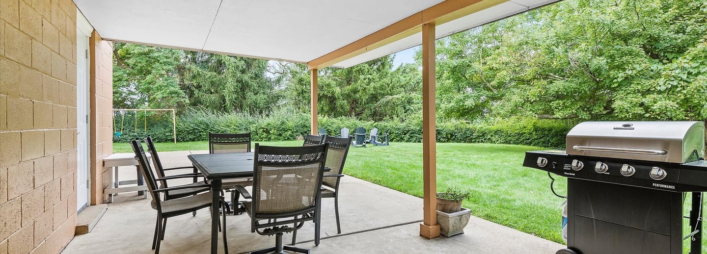 This contemporary vacation home in Pittsburgh offers a quiet neighborhood setting with outdoor seati
