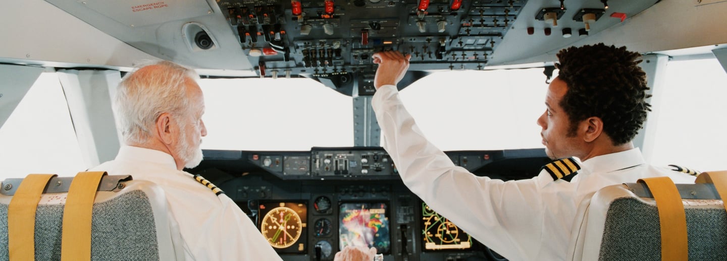 Que pruebas médicas se tienen que pasar para ser piloto de avión