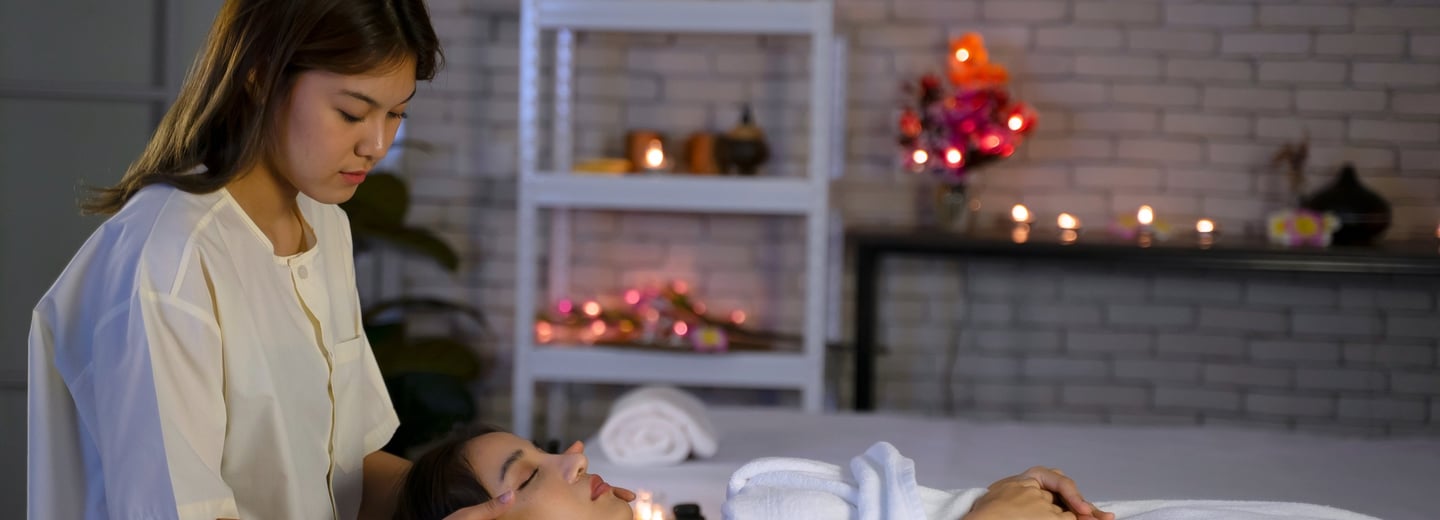 Feel deep relaxation at Peace & Pamper Spa in Perumbakkam with a calming spa ambiance and soothing t