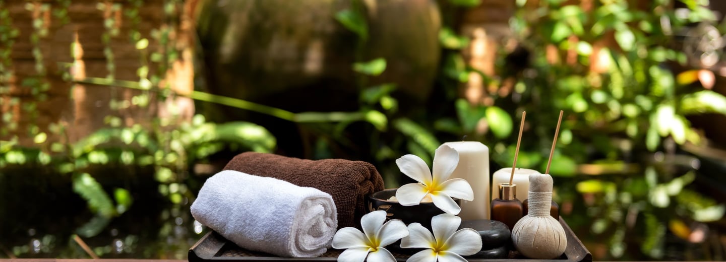 Ayurvedic massage centre near me in Medavakkam - Macro Spa and saloon