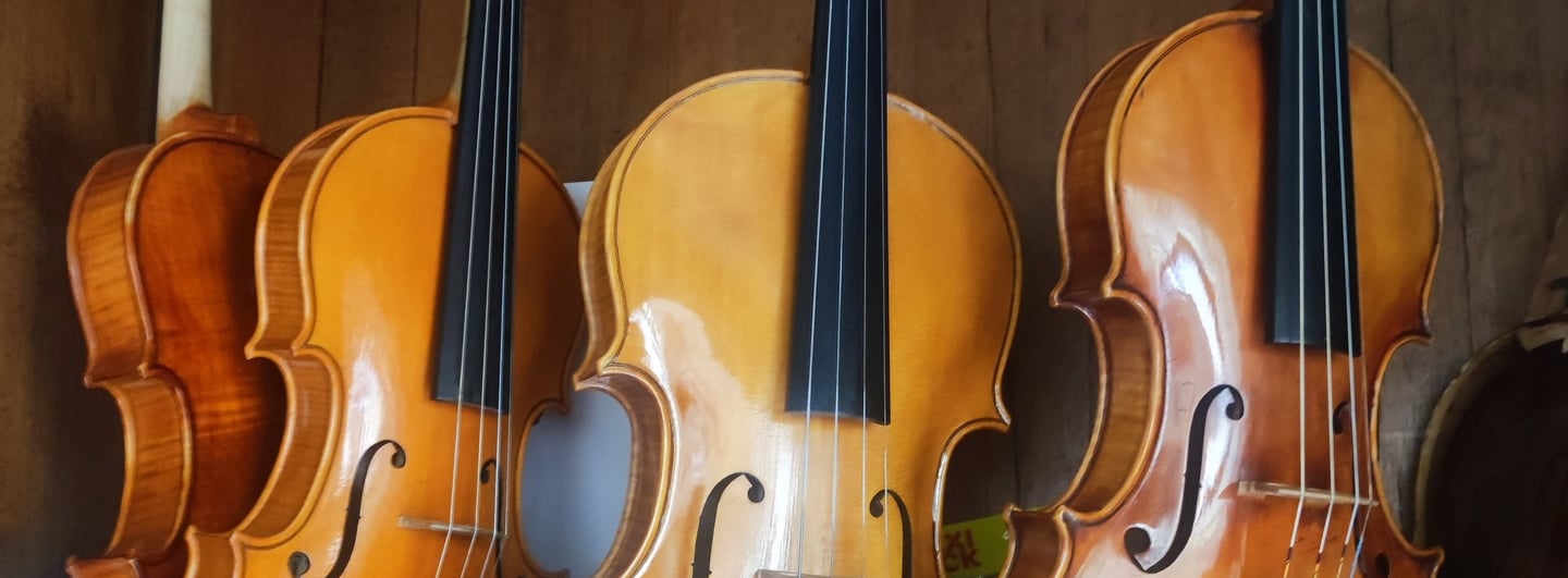 Liuteria Italiana-Livorno-Italian Violin Making-Vernice per Violino Italiana-Violin Varnish Italy