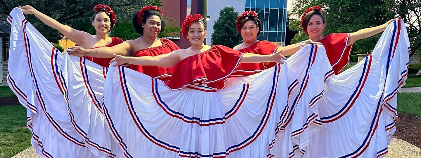 larimar-folklor-dominicano-dancers-bridge-dmv.jpg