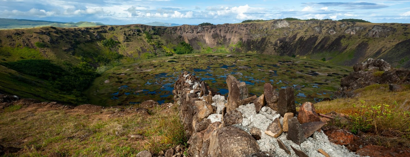Le volcan Rano Kau sur l'île de Pâques au Chili
