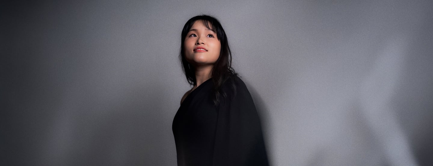 Bridget Yee pianist by Miki Wecel - main portrait