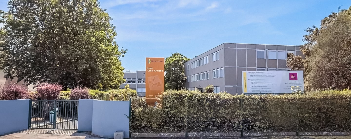 entrée du lycée professionnel Louis Armand