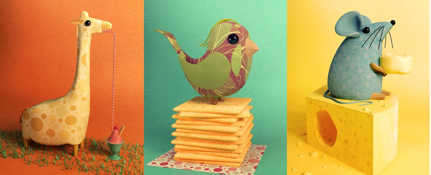 jirafe, bird and a rat eating