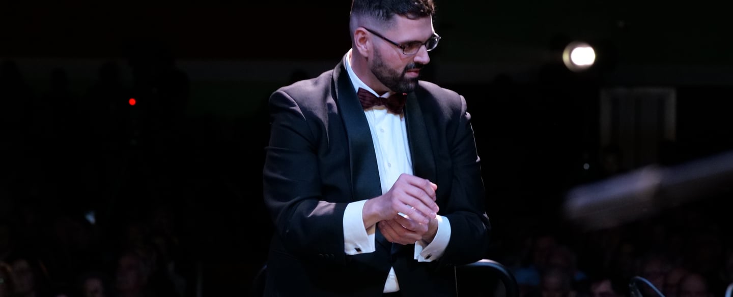 Jesús Agomar Conducting a Symphonic Band