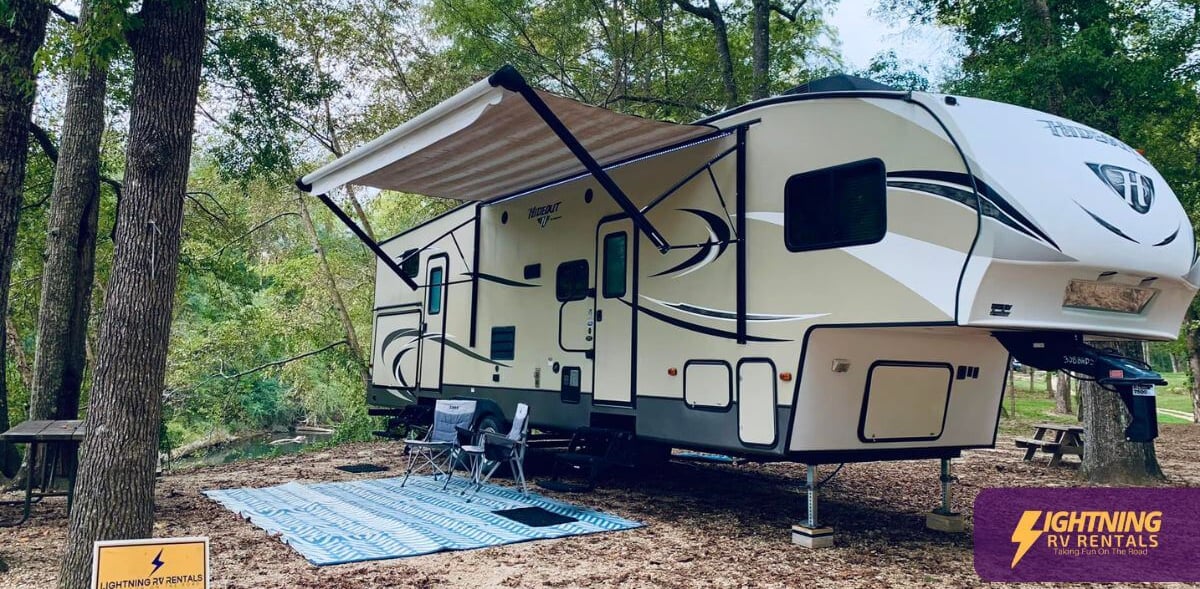 RV Rental Company in Crowley LA | Lightning RV Rentals