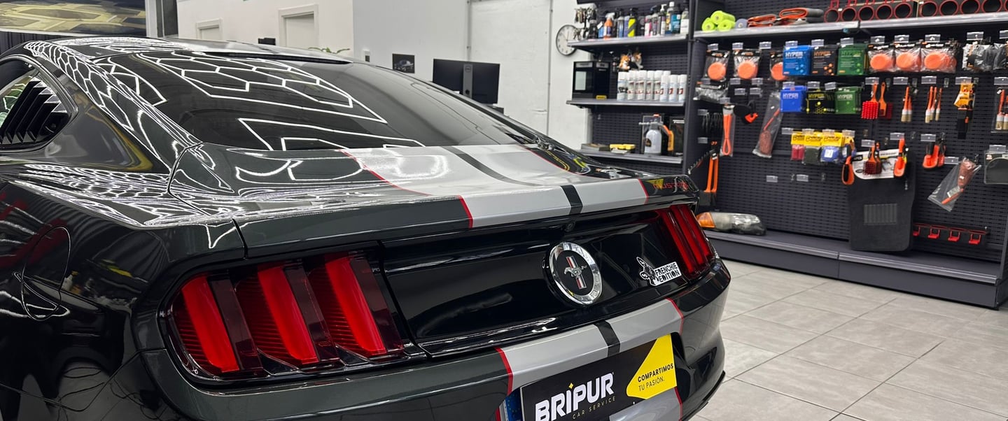 Tintado de lunas Ford Mustang en Madrid - Bripur.com