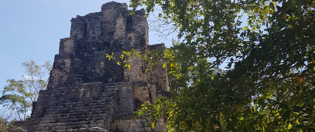 No es famosa, pero es igual de poderosa