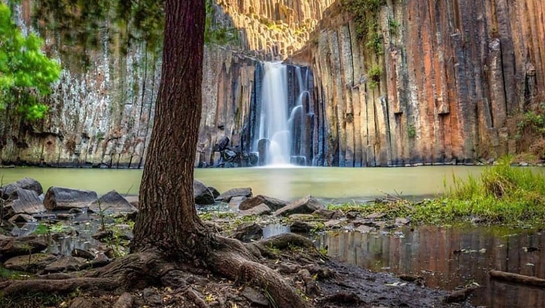 Cascada de La Rosa, en elinterior de la Hacienda de Santa Maria Regla,Hidalgo.