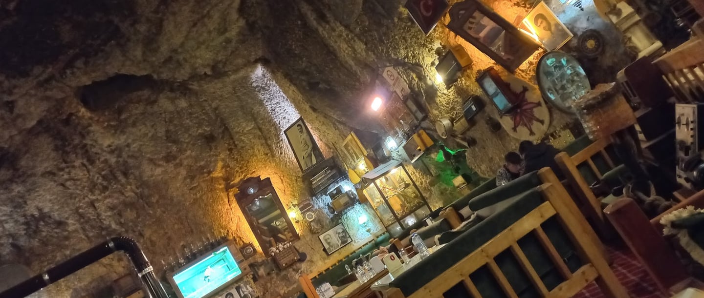 Urfa'da Tatlı Nerede Yenir? | Üstüneller Baklava 