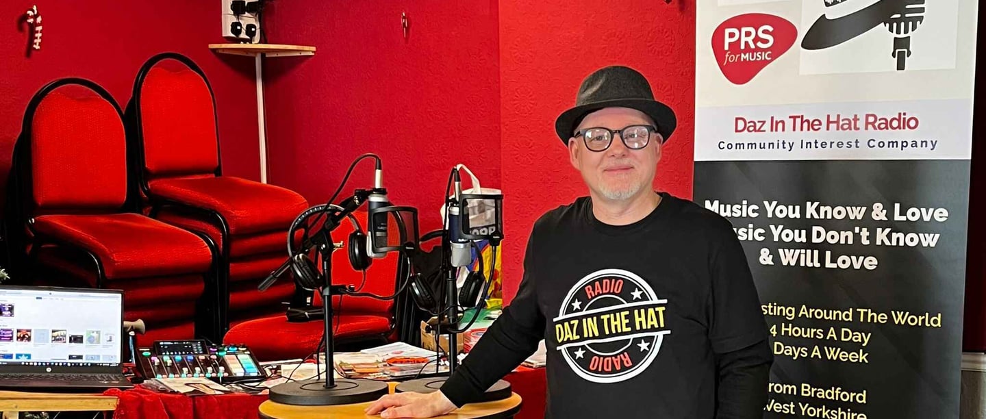 darrel hull (daz) director of dazinthehat.com in a recording studio