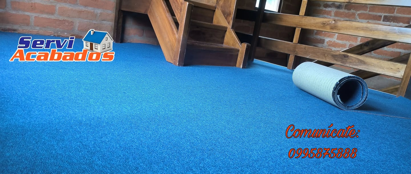 Resultado de la instalación de alfombras azul serviacabados tu mejor opción