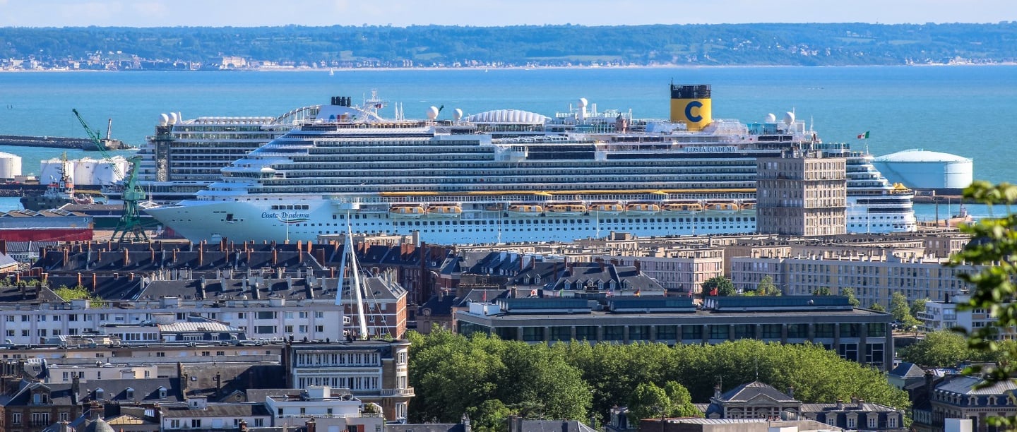 ships dock close to Le Havre city center